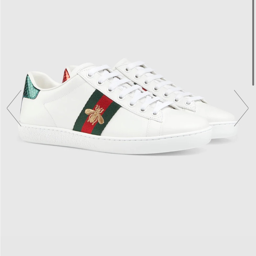 Women’s Gucci sneaker with bee (authentic)